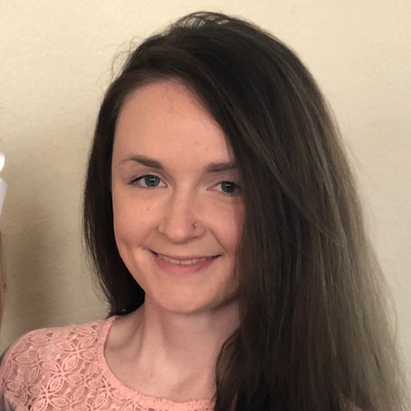 Meet your Posher, Katelyn - Picture 1 of 1